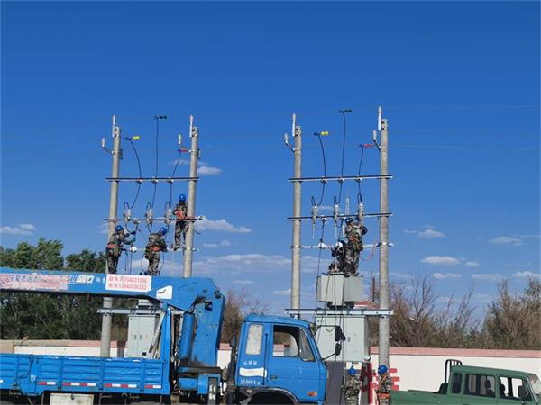 阿拉善電業(yè)局烏力吉供電分局 戍守邊防，電力護(hù)航