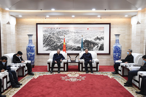 國家電網(wǎng)公司總經(jīng)理、黨組副書記辛保安會見西藏自治區(qū)副主席張永澤