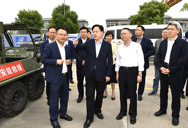 常州市委副書記、市長陳金虎蒞臨中國安能二局常州分公司調(diào)研防汛抗旱工作