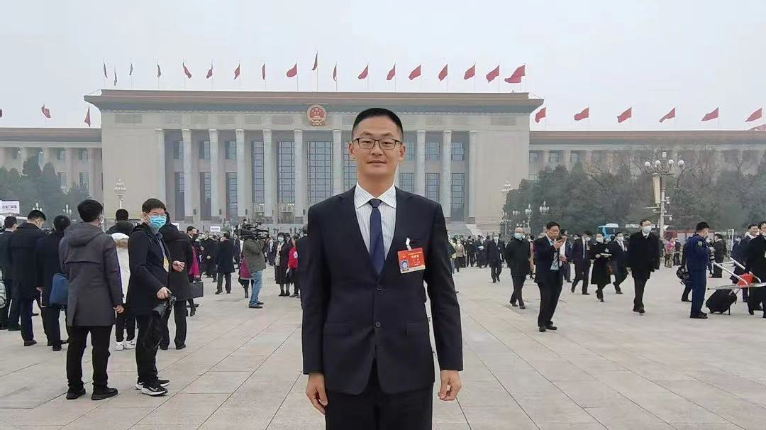 丁明：以數字化、智能化提升綠色化、低碳化