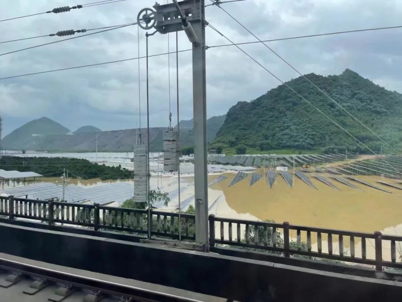 地面電站秒變漂浮電站，又一光伏電站被水淹！