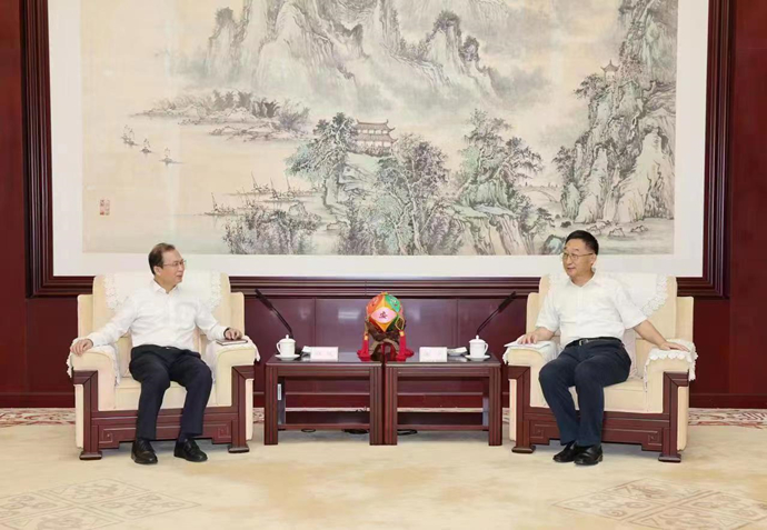 江毅拜會(huì)劉寧、農(nóng)生文并調(diào)研駐桂企業(yè)