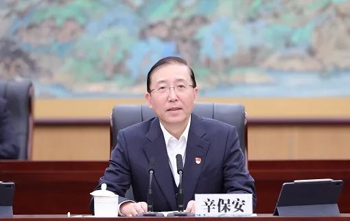 國(guó)家電網(wǎng)公司黨組書(shū)記、董事長(zhǎng)辛保安宣講黨的二十大精神