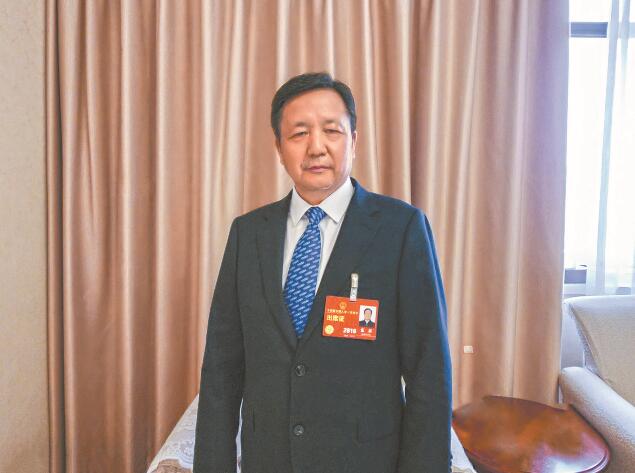新型電力系統(tǒng)建設(shè)為電力裝備制造業(yè)帶來新機(jī)遇——訪全國人大代表，全國工商聯(lián)副主席，特變電工股份有限公司黨委書記、董事長張新