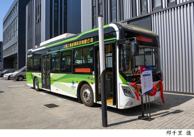 到2025年力爭發(fā)展燃料電池汽車超過10000輛，《上海交通領(lǐng)域氫能推廣應(yīng)用方案》發(fā)布