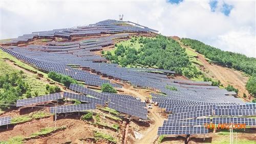巧家小坪子30兆瓦光伏發(fā)電項目并網發(fā)電