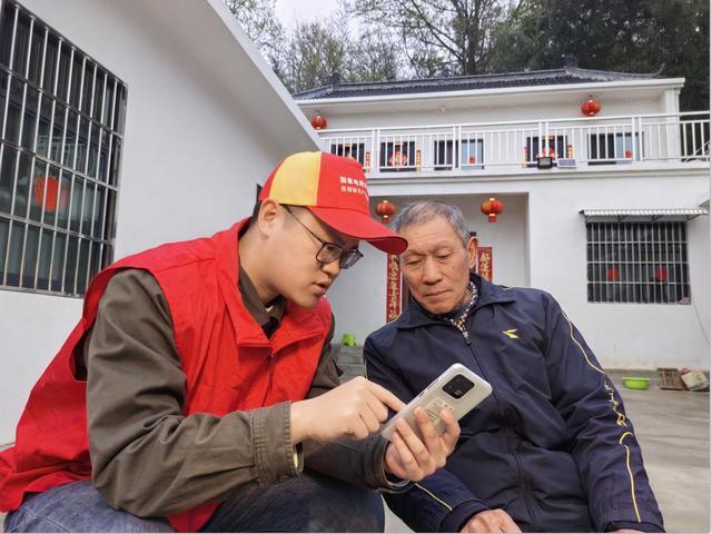 村網(wǎng)共建，讓村里老人生活更方便!