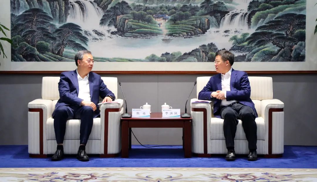 中國(guó)電氣裝備黨委書記、董事長(zhǎng)李洪鳳會(huì)見中金公司黨委書記、董事長(zhǎng)、管理委員會(huì)主席陳亮