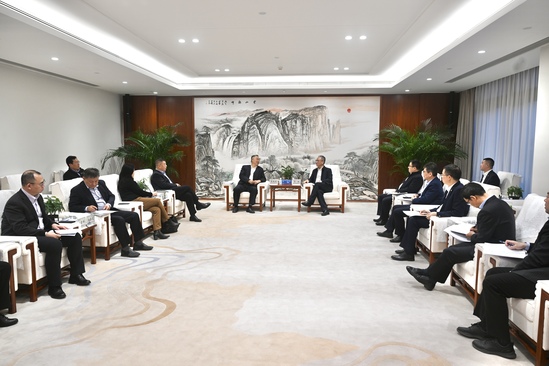 中國電建黨委副書記、總經(jīng)理王斌與中國機(jī)電商會黨委書記、會長張鈺晶舉行會談