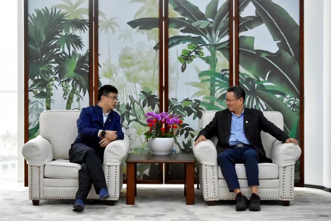 國電投海南公司黨委副書記、總經理劉波濤拜訪大唐海南公司黨委書記、董事長王俊啟